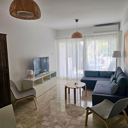 Margarita 110 Apartment Paphos ภายนอก รูปภาพ