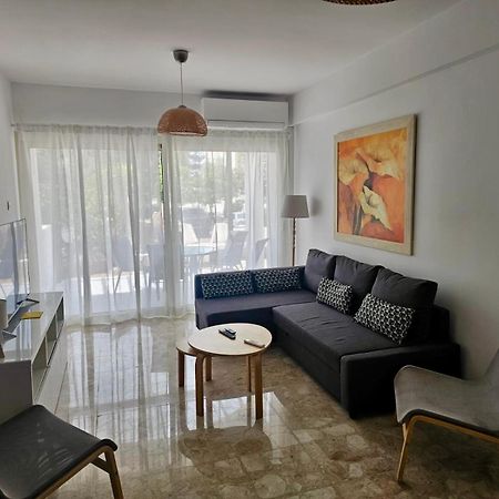 Margarita 110 Apartment Paphos ภายนอก รูปภาพ