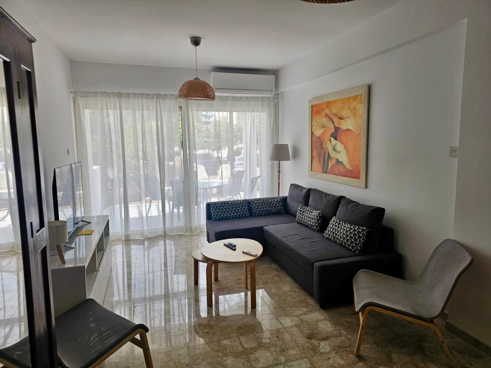 Margarita 110 Apartment Paphos ภายนอก รูปภาพ