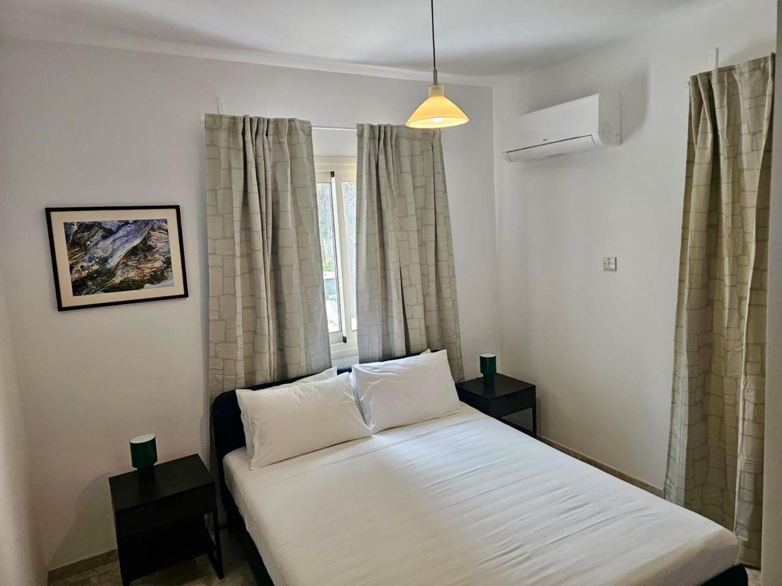 Margarita 110 Apartment Paphos ภายนอก รูปภาพ